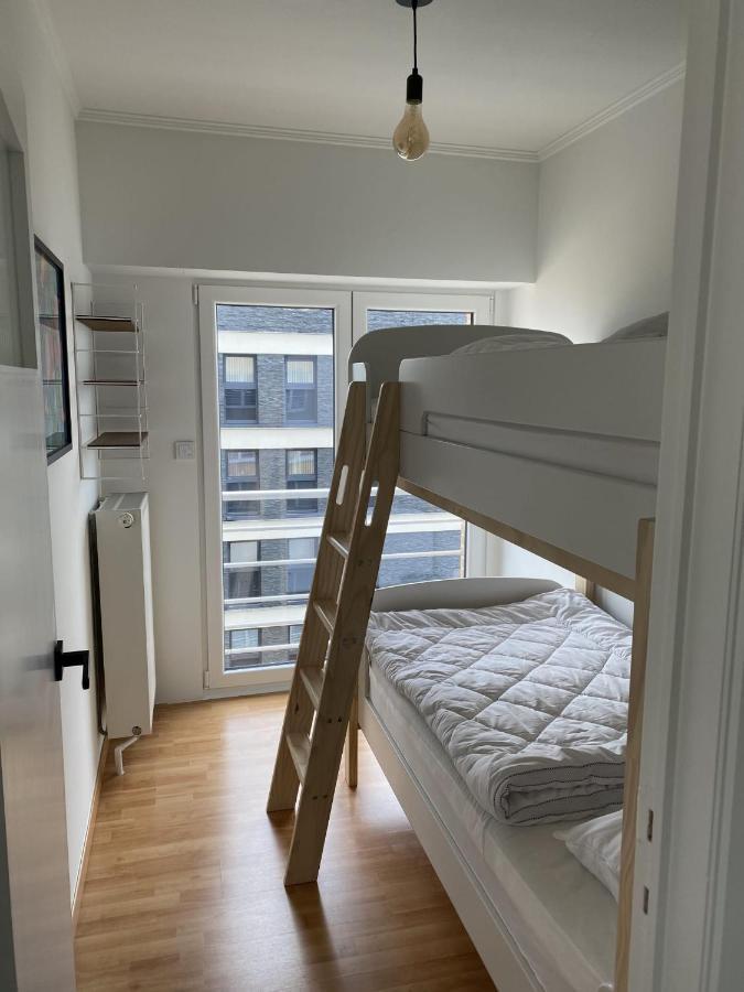 Appartment With Frontal Sea View With 3 Bedrooms Koksijde Luaran gambar