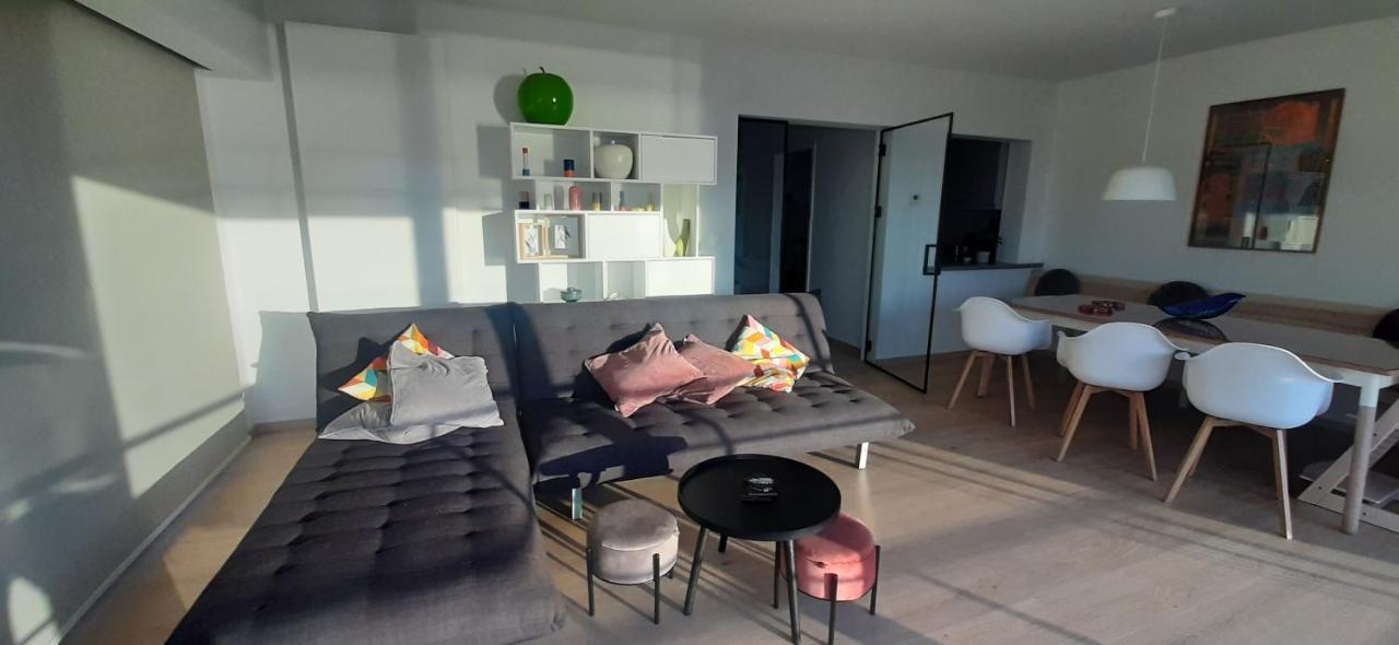 Appartment With Frontal Sea View With 3 Bedrooms Koksijde Luaran gambar